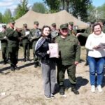 Чечерская школьница связала историю своей семьи с историей Победы