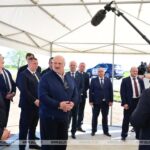 Лукашенко посетил с рабочей поездкой Костюковичский район
