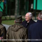 Лукашенко поручил ужесточить подготовку водителей в автошколах