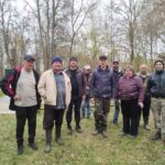 В Искре Чечерского района работники центра бюджетных организаций привели в порядок братскую могилу