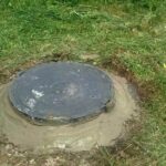В Чечерске устранена опасная ситуация с техническим колодцем