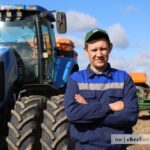Алексей Хомченко из ОАО “Отор” закладывает фундамент будущего урожая